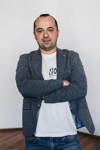 МАКСИМ ГАРБАР